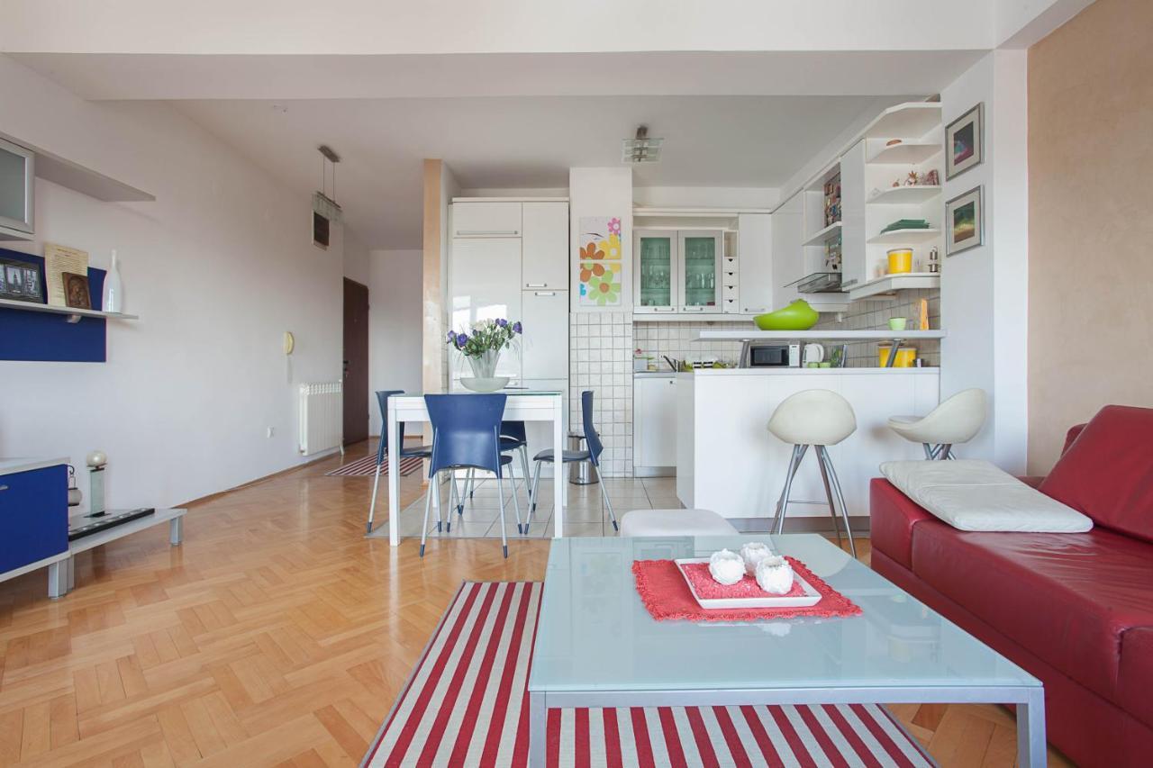 Red Apartment Skopje Exterior photo